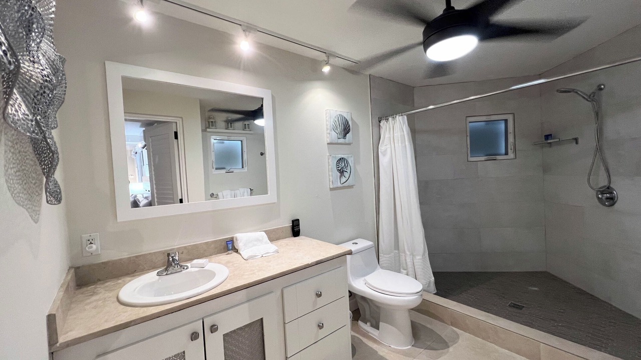 Photo of Bathroom in Cabes Point