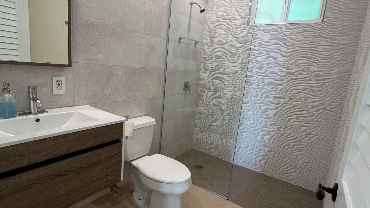 Photo of Bathroom in Cabes Point