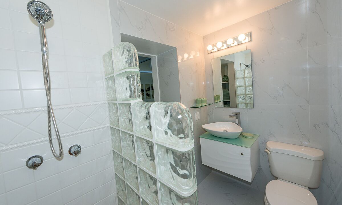 Photo of Bathroom in Contant Farms