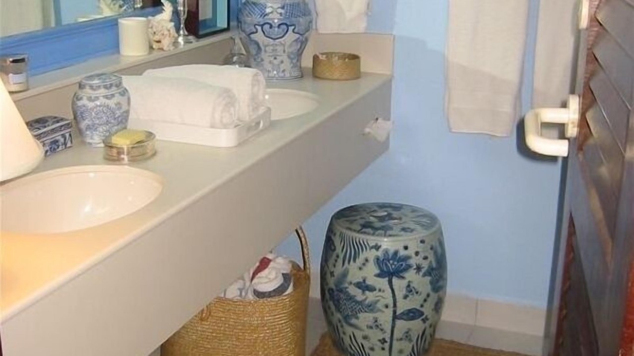 Photo of Bathroom in Red Hook