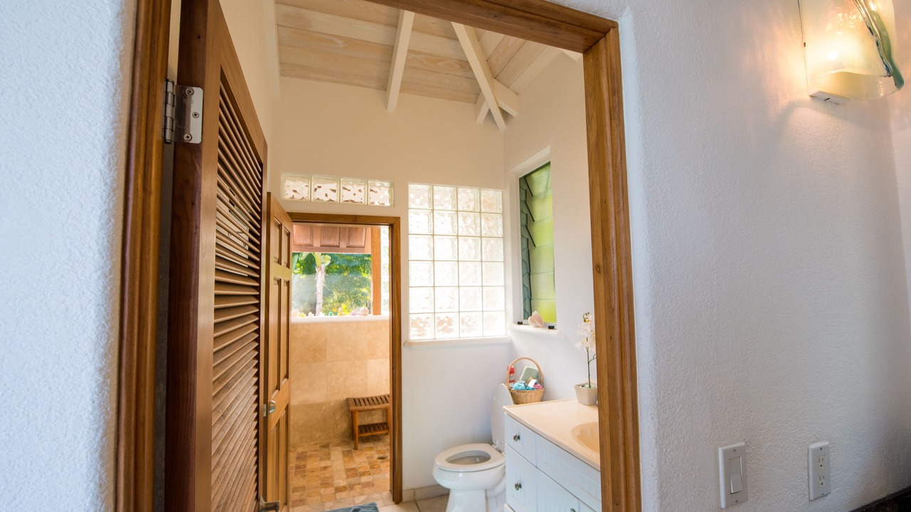 Photo of Bathroom in Rendezvous & Ditleff
