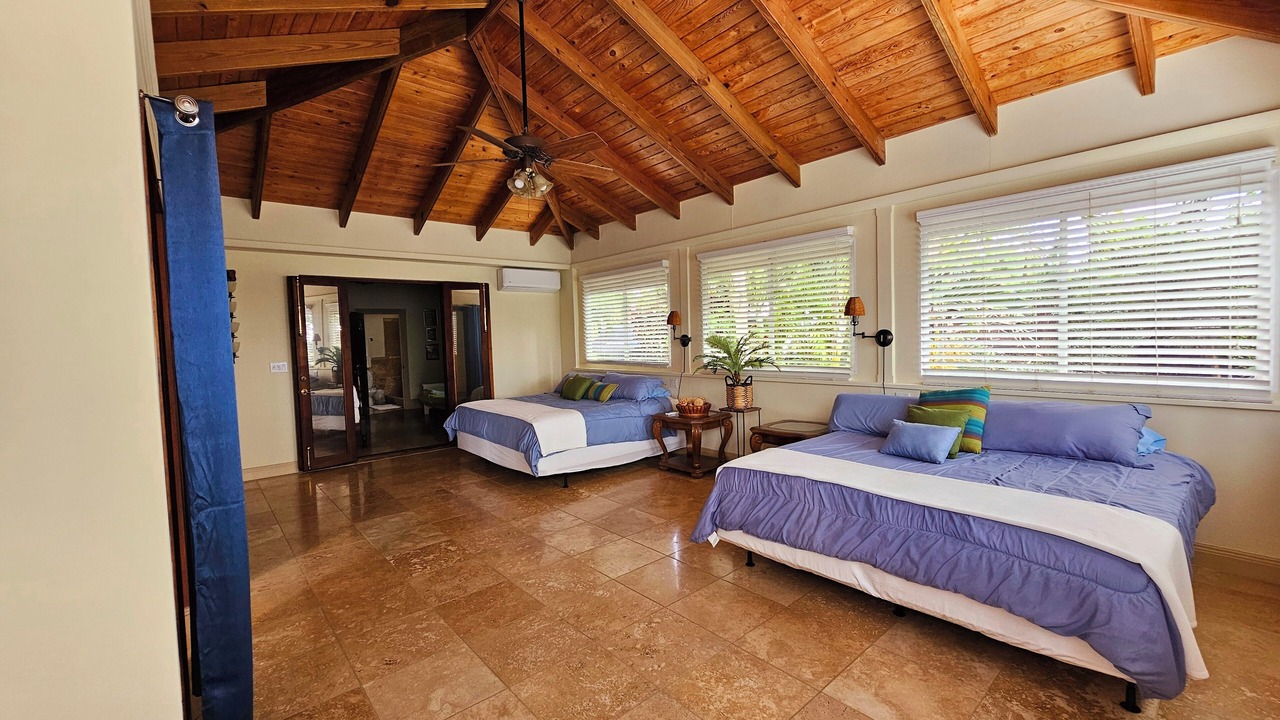 Photo of Bedroom in Estate River