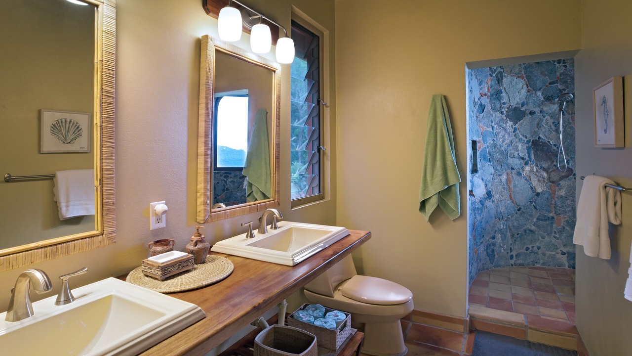 Photo of Bathroom in Estate Carolina