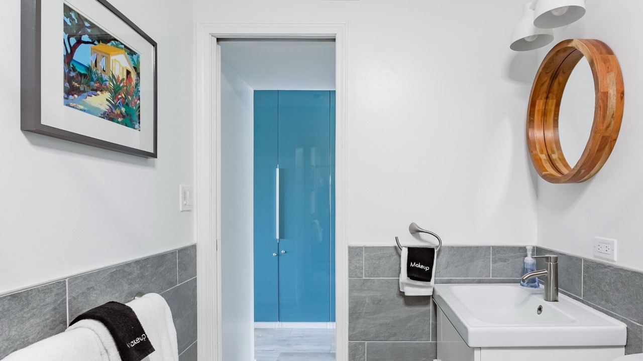 Photo of Bathroom in Red Hook