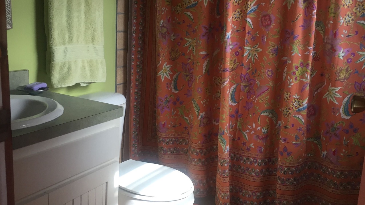 Photo of Bathroom in Hart Bay