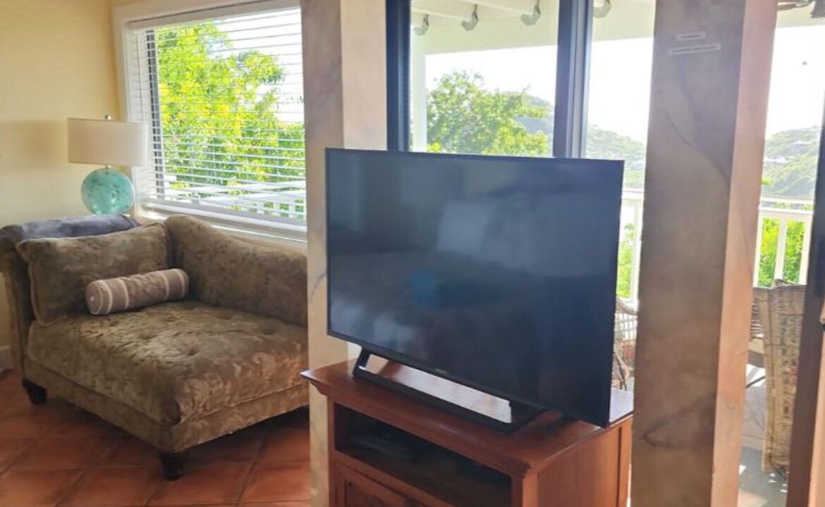Photo of Livingroom in Hart Bay