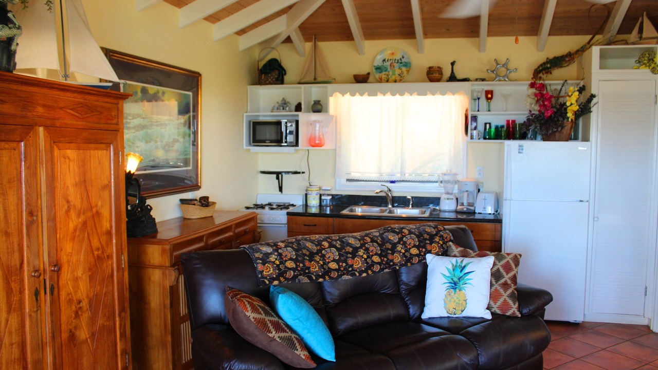 Photo of Livingroom in Hart Bay