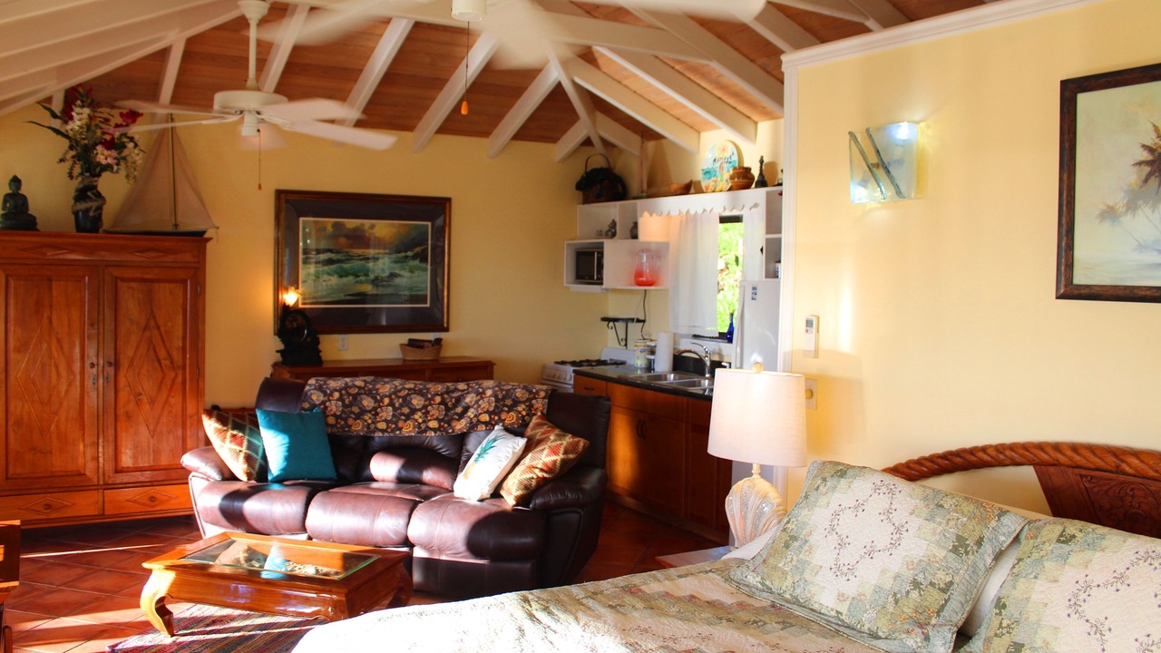 Photo of Livingroom in Hart Bay