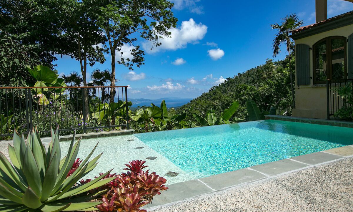 Photo of Outdoor in Bordeaux Mountain