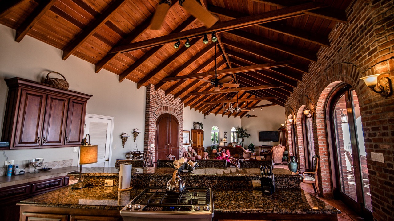 Photo of Kitchen in Point Rendezvous