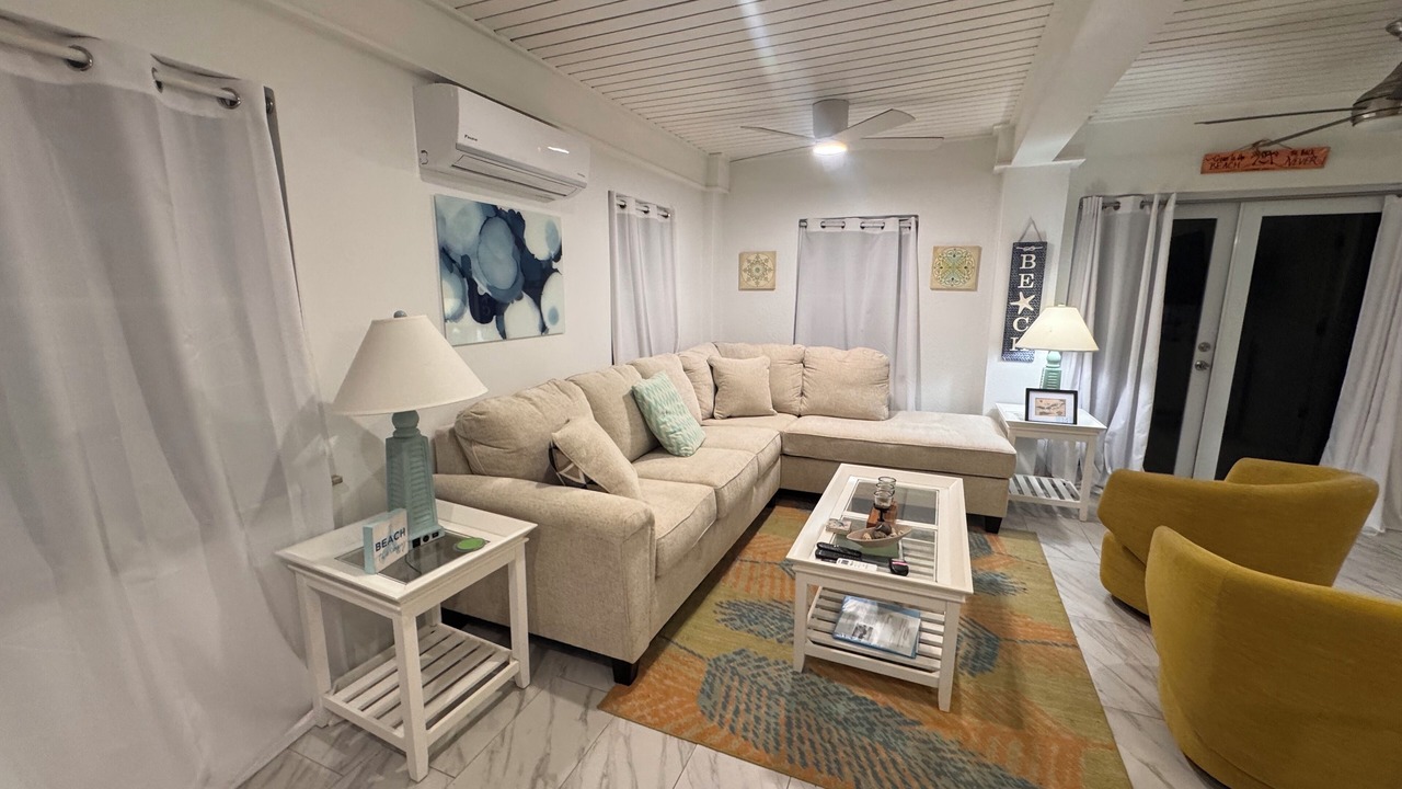Photo of Livingroom in Cane Bay