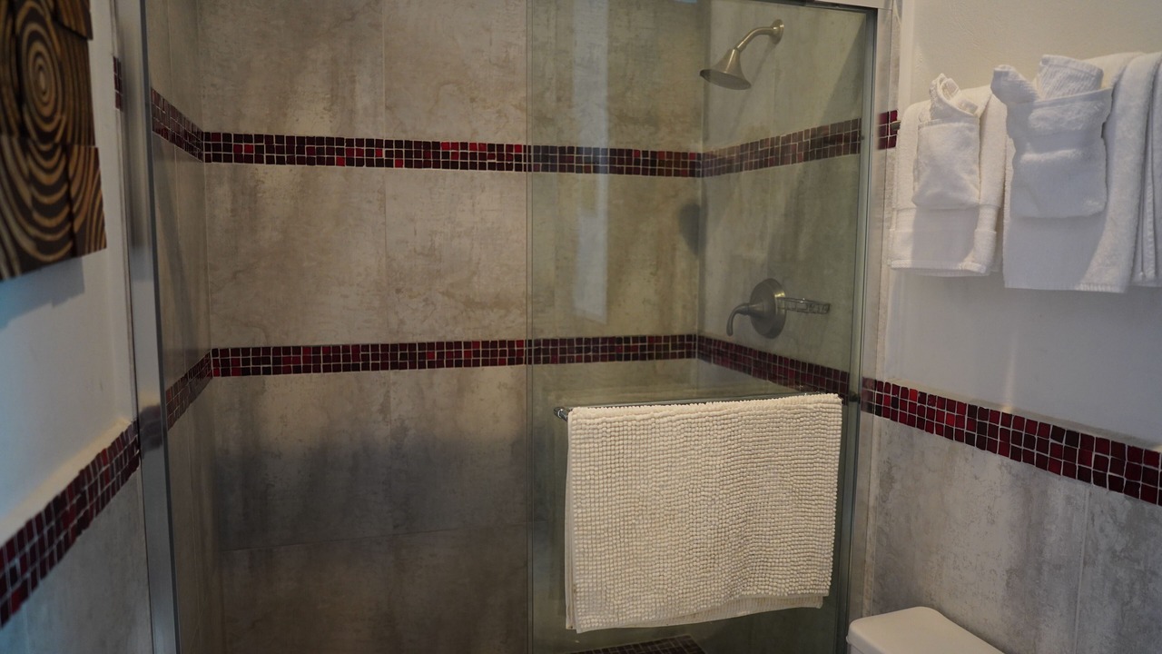 Photo of Bathroom in Estate Western Water Island