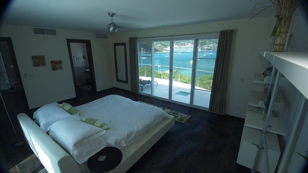 Photo of Patio Balcony in Estate Western Water Island