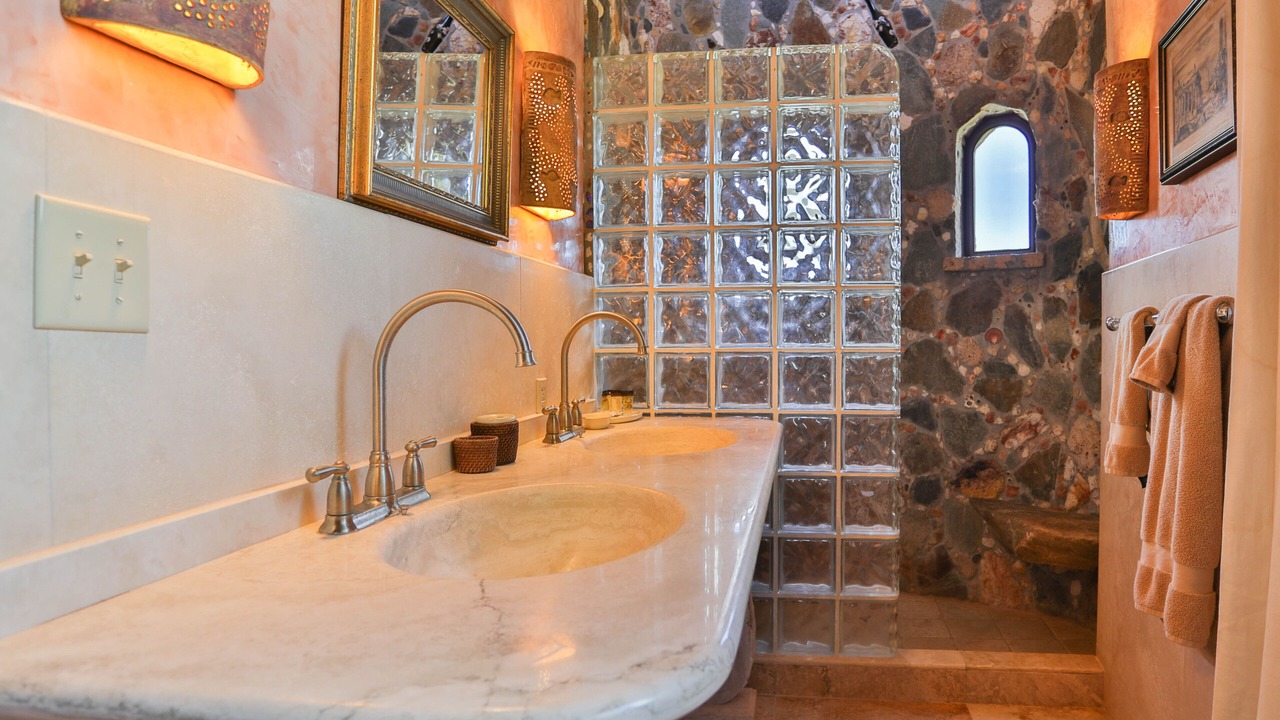 Photo of Bathroom in Great Cruz Bay