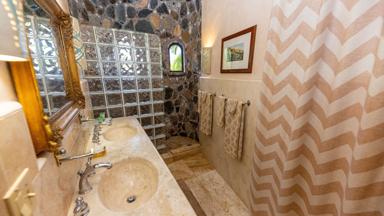 Photo of Bathroom in Great Cruz Bay