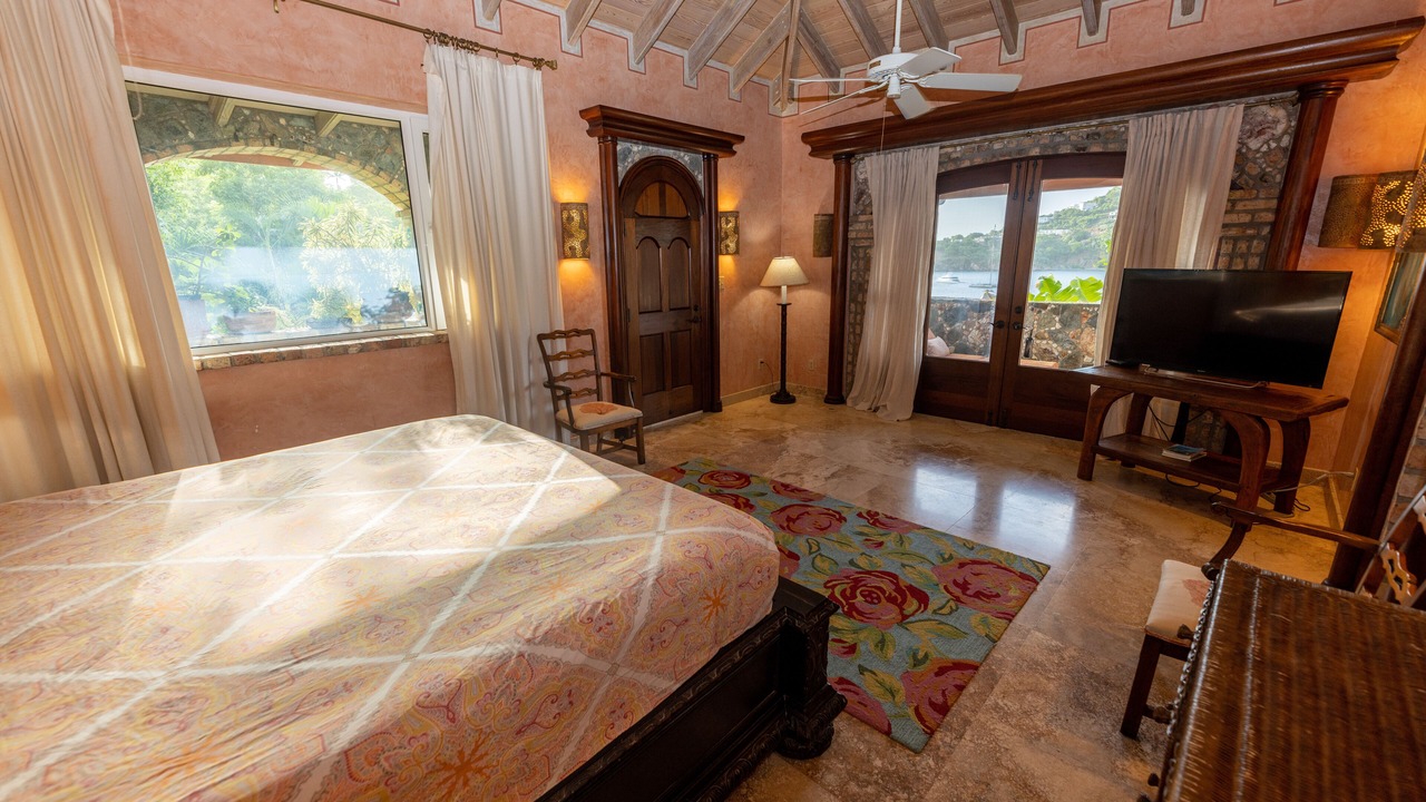 Photo of Bedroom in Great Cruz Bay