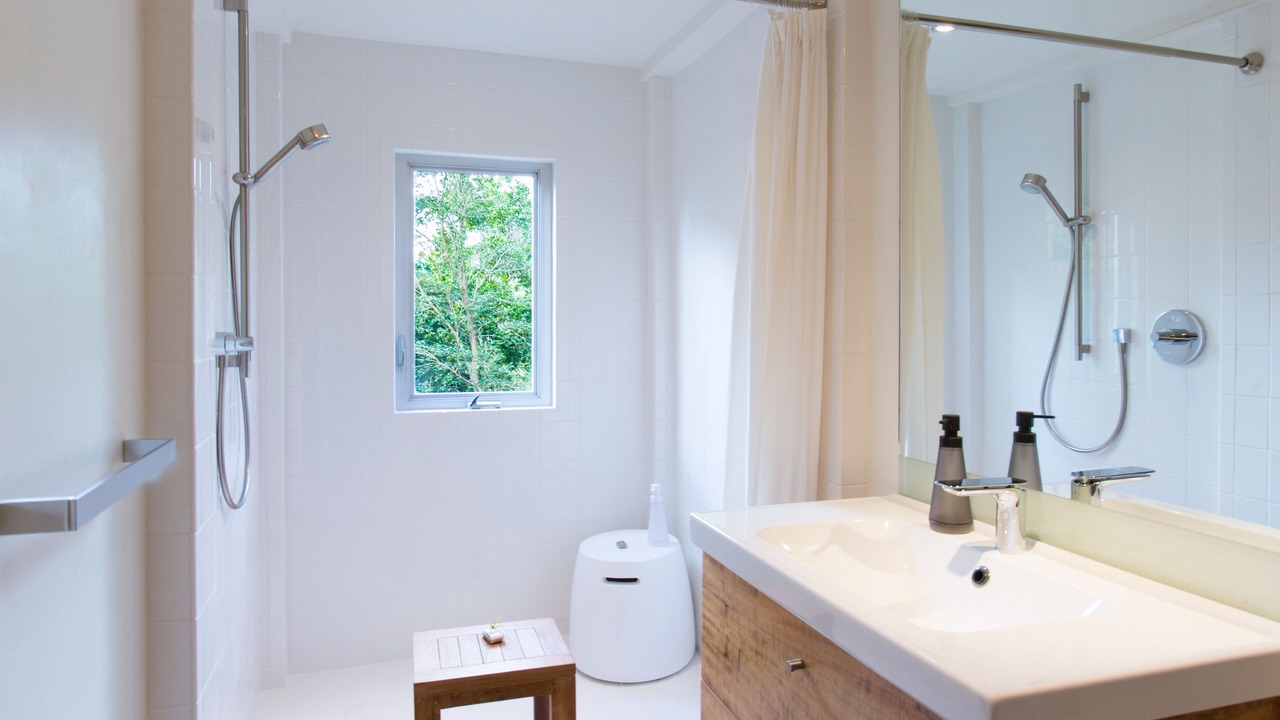 Photo of Bathroom in Estate Hawksnest