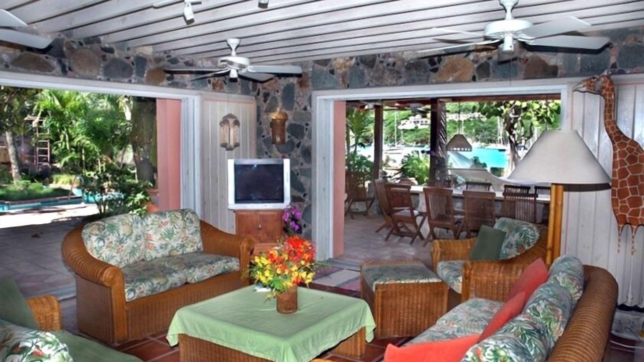 Photo of Livingroom in Great Cruz Bay