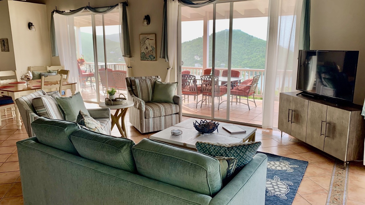 Photo of Livingroom in Point Rendezvous