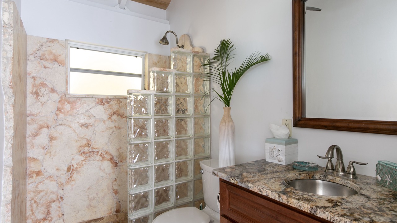 Photo of Bathroom in Hart Bay