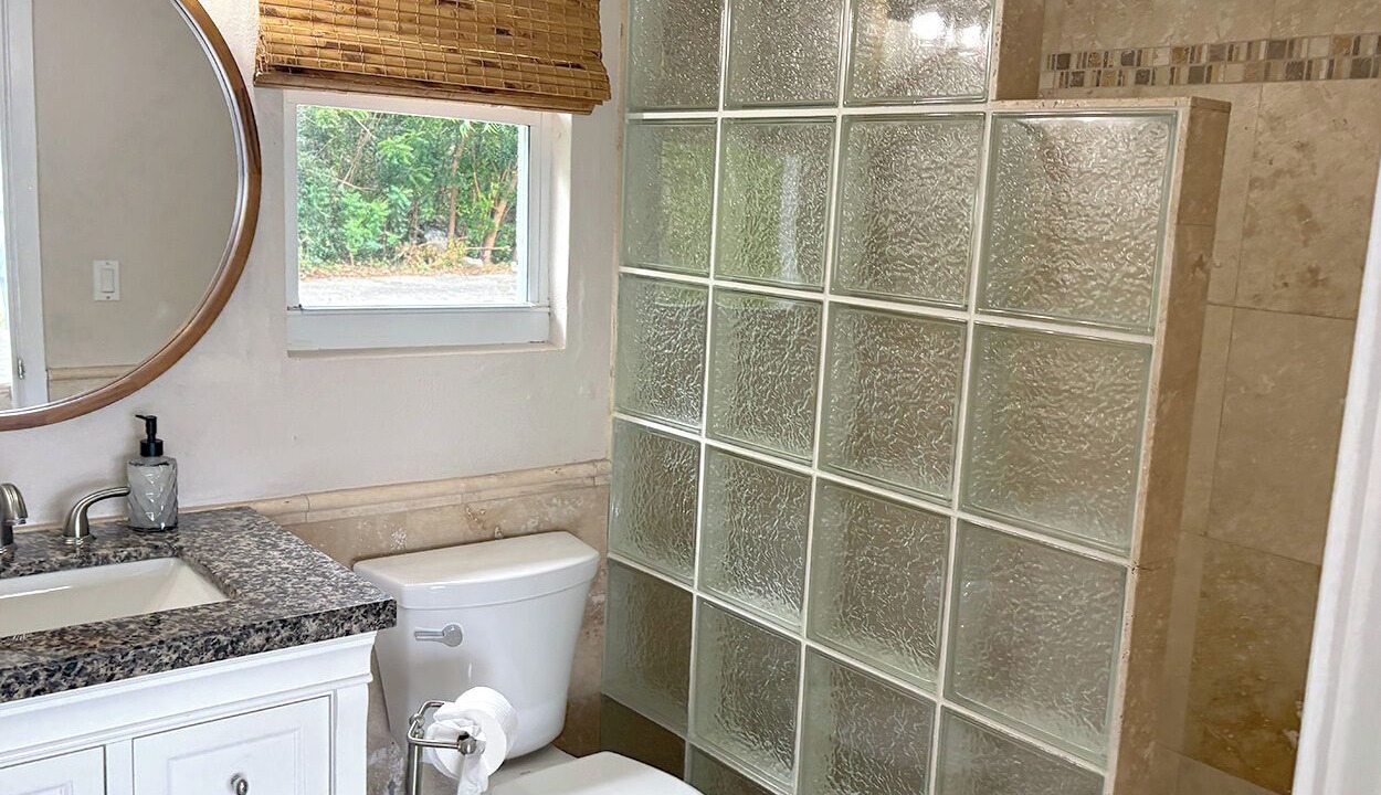 Photo of Bathroom in Estate Saint Quaco and Zimmerman