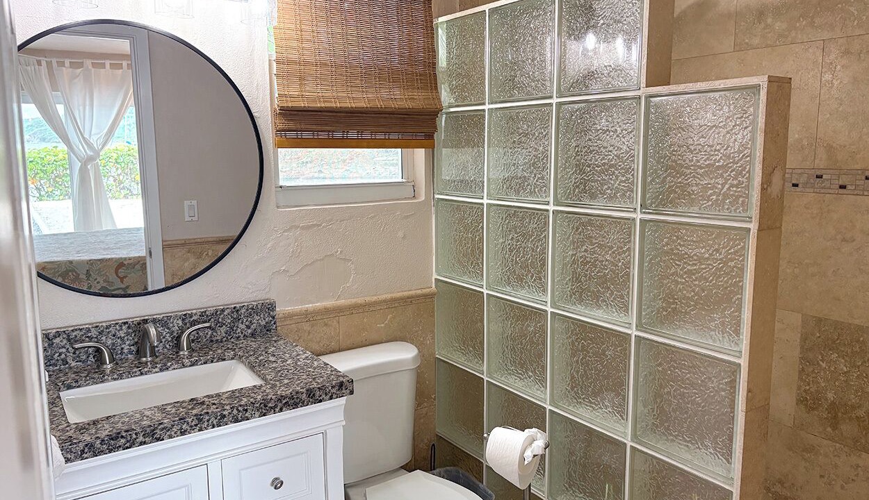 Photo of Bathroom in Estate Saint Quaco and Zimmerman