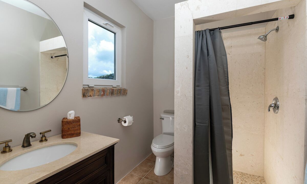 Photo of Bathroom in Hart Bay