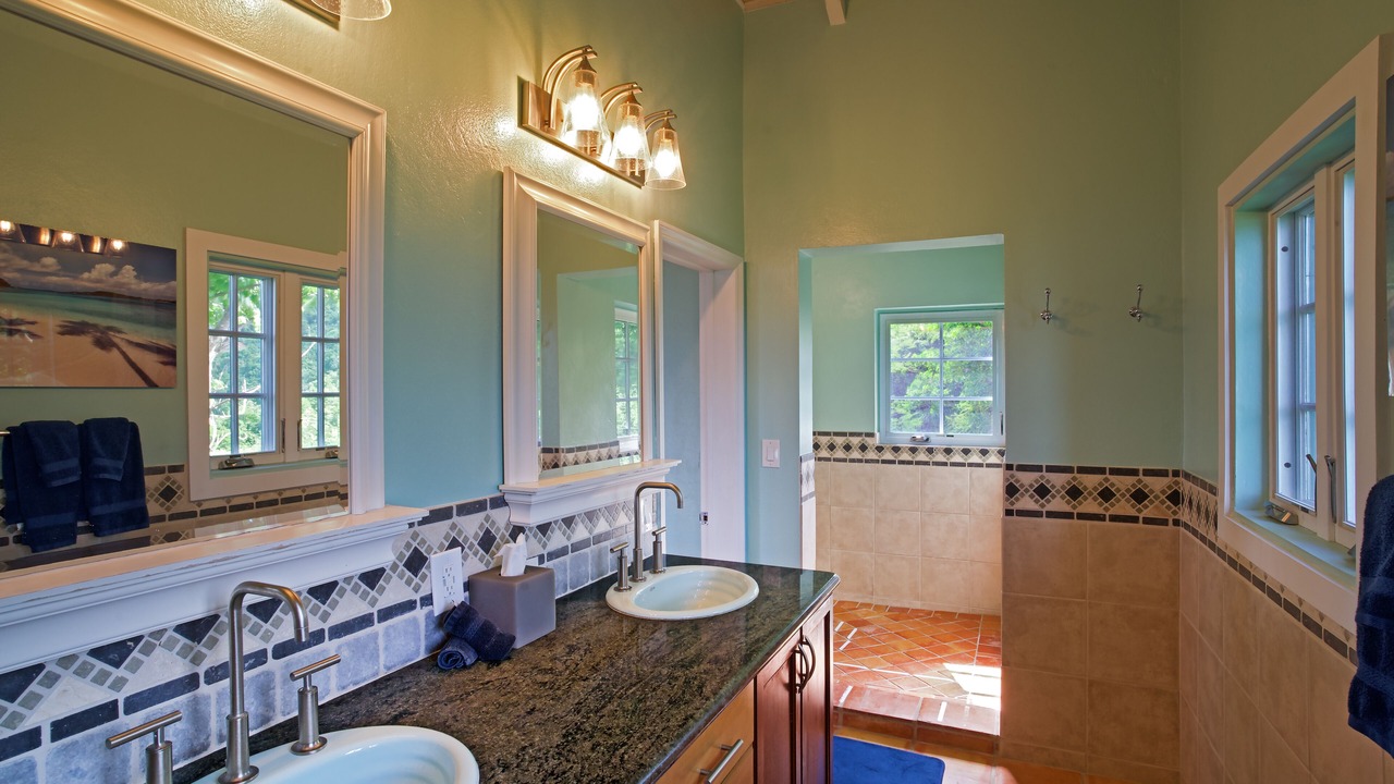 Photo of Bathroom in Estate Saint Quaco and Zimmerman