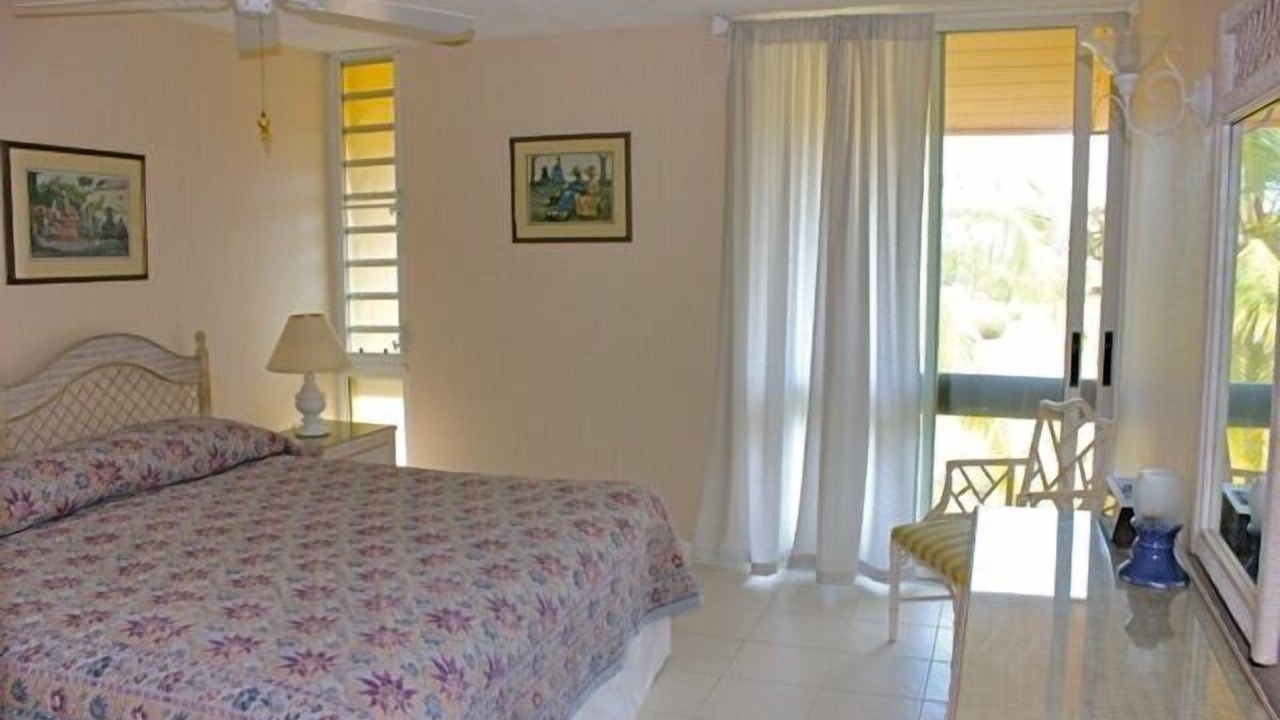Photo of Bedroom in Estate Salt River