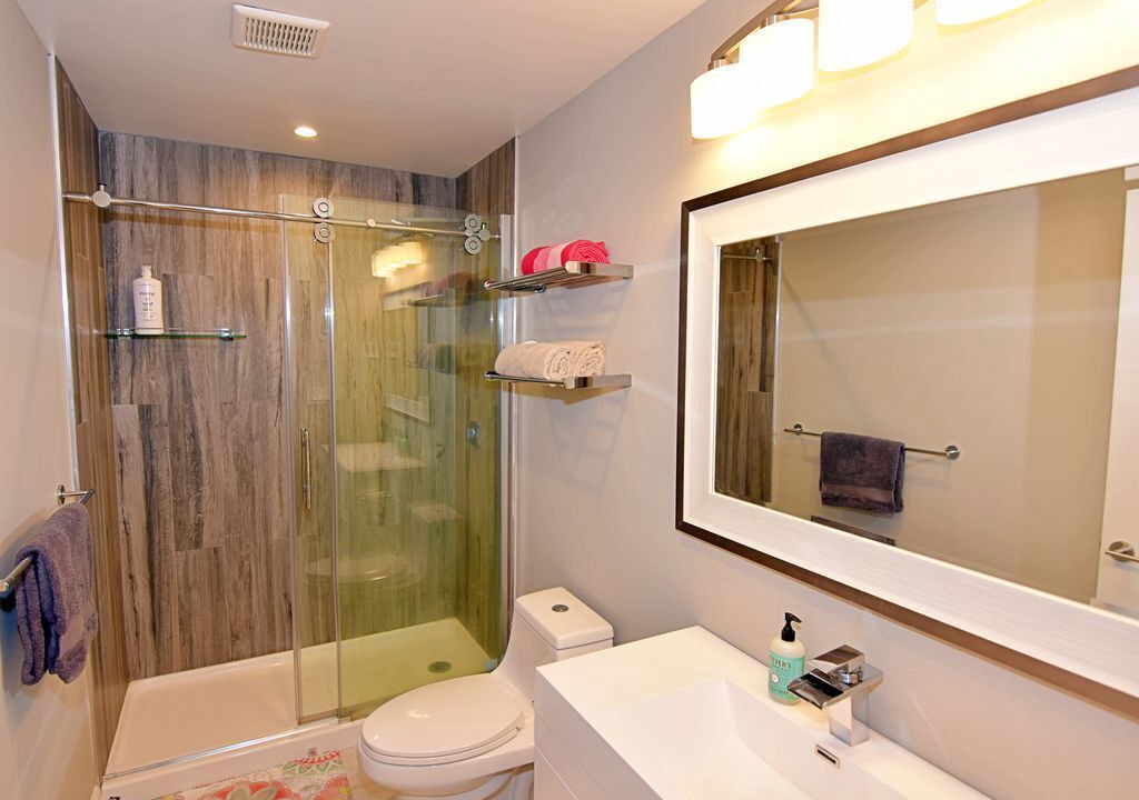 Photo of Bathroom in Red Hook