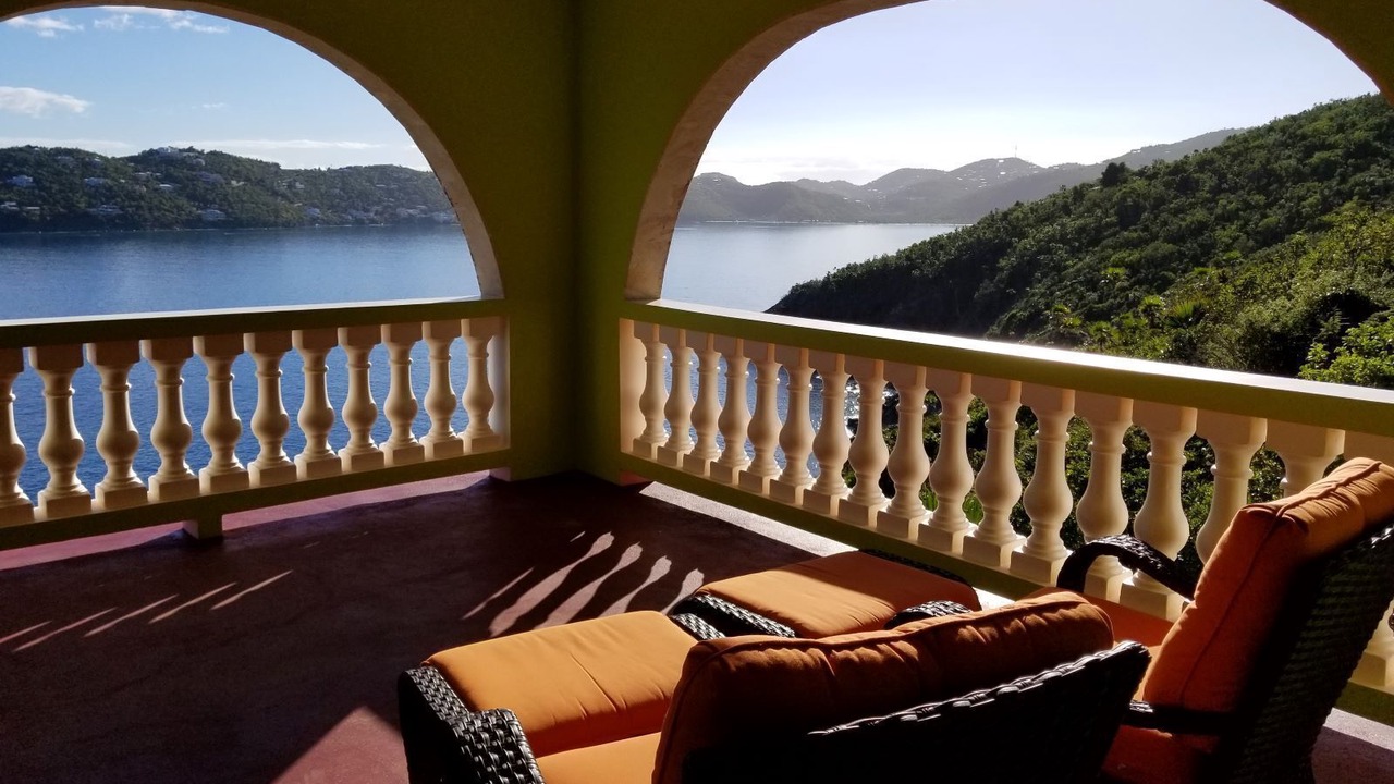 Photo of Patio Balcony in Tropaco Point