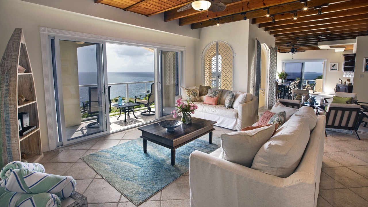 Photo of Livingroom in Estate Little Saint Thomas