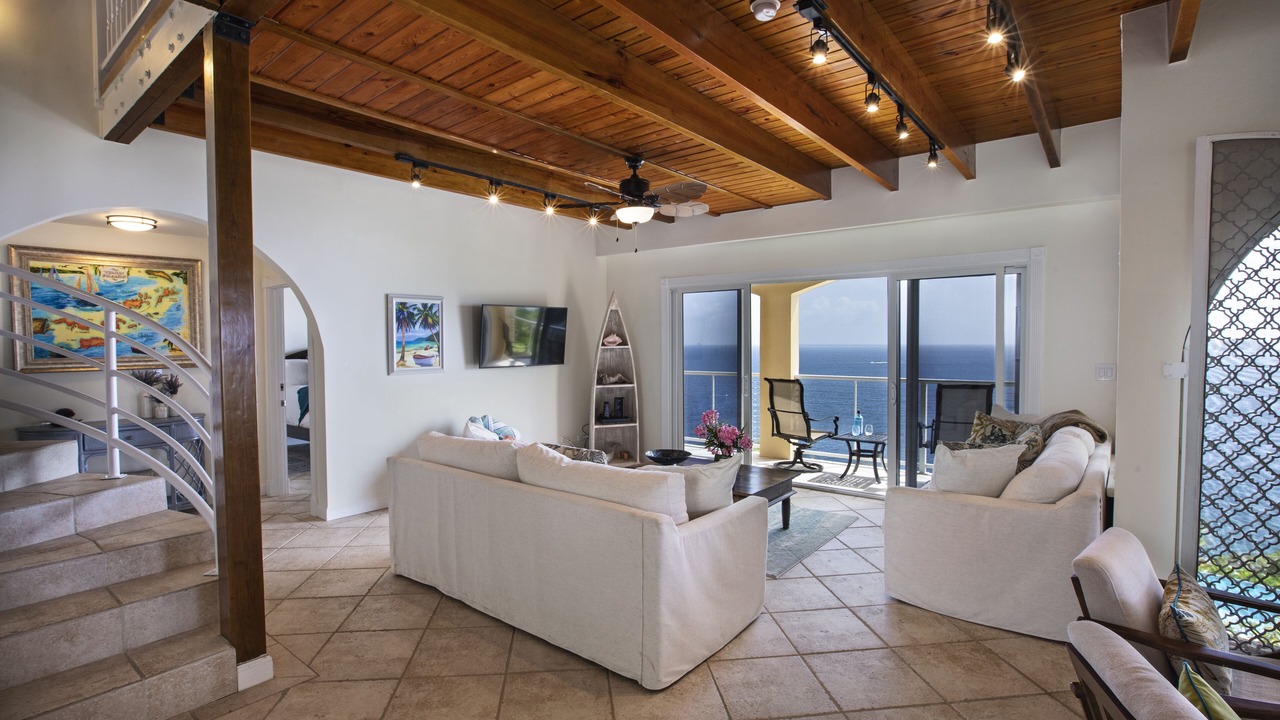 Photo of Livingroom in Estate Little Saint Thomas