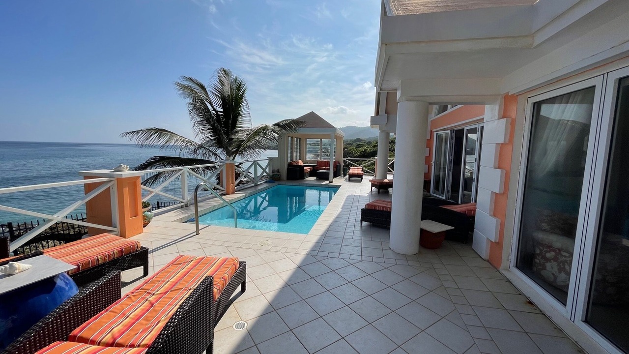 Photo of Outdoor in Estate La Vallee