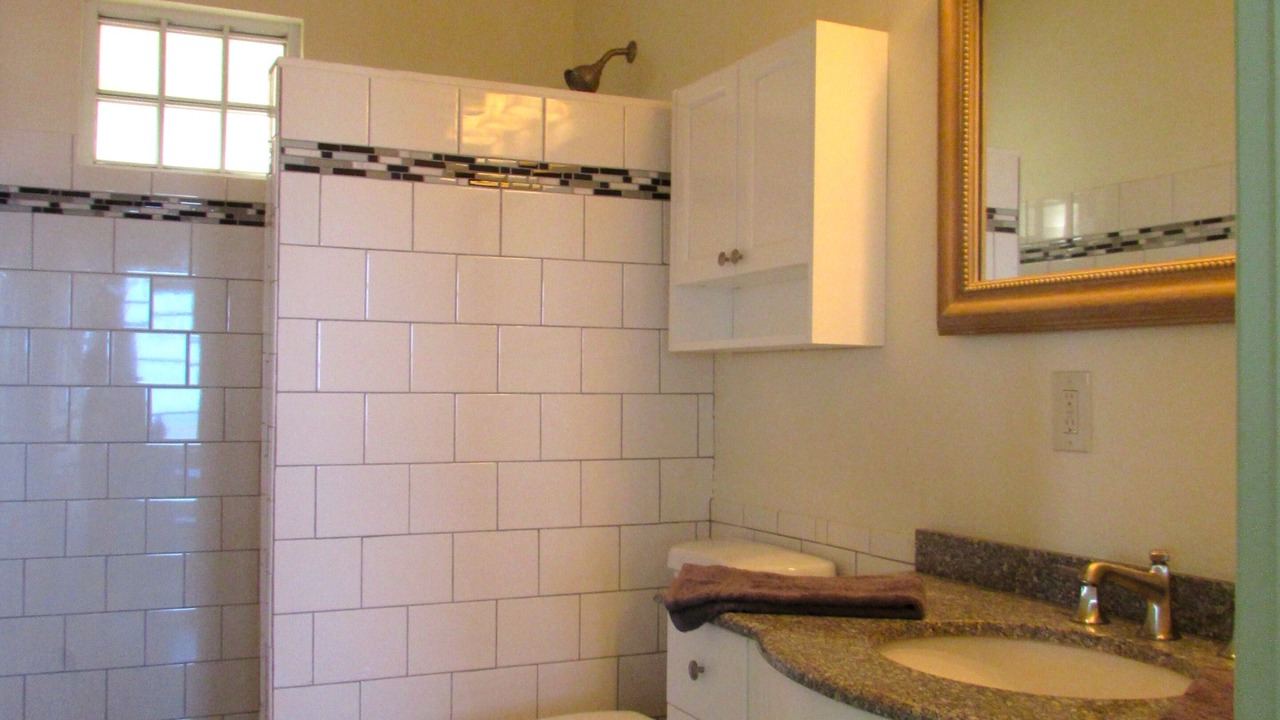 Photo of Bathroom in Red Hook