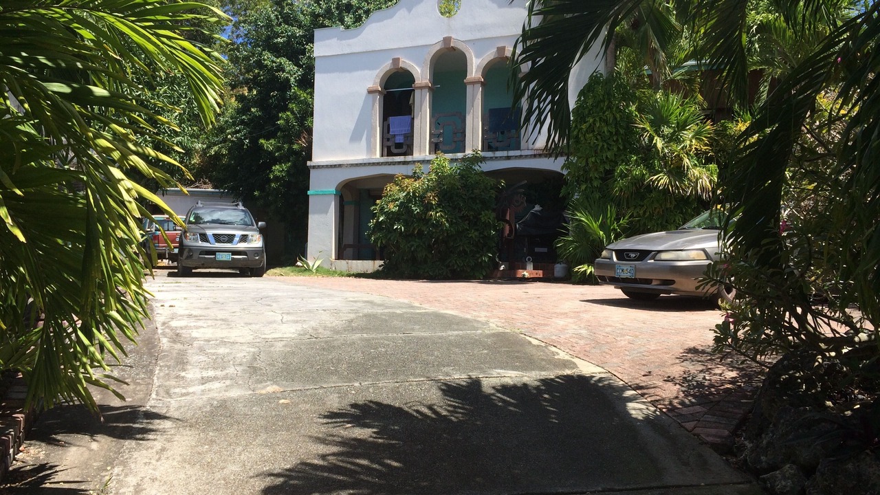 Photo of Outdoor in Estate Sprat Hall