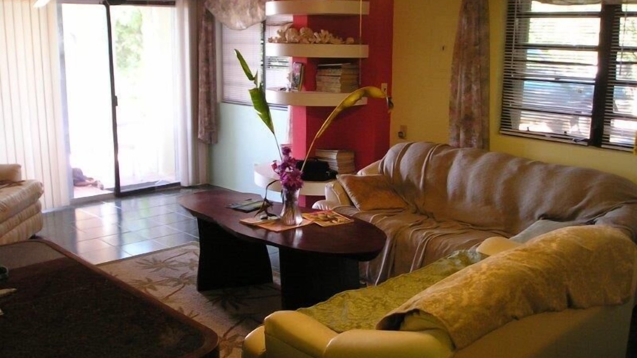 Photo of Livingroom in Estate Sprat Hall