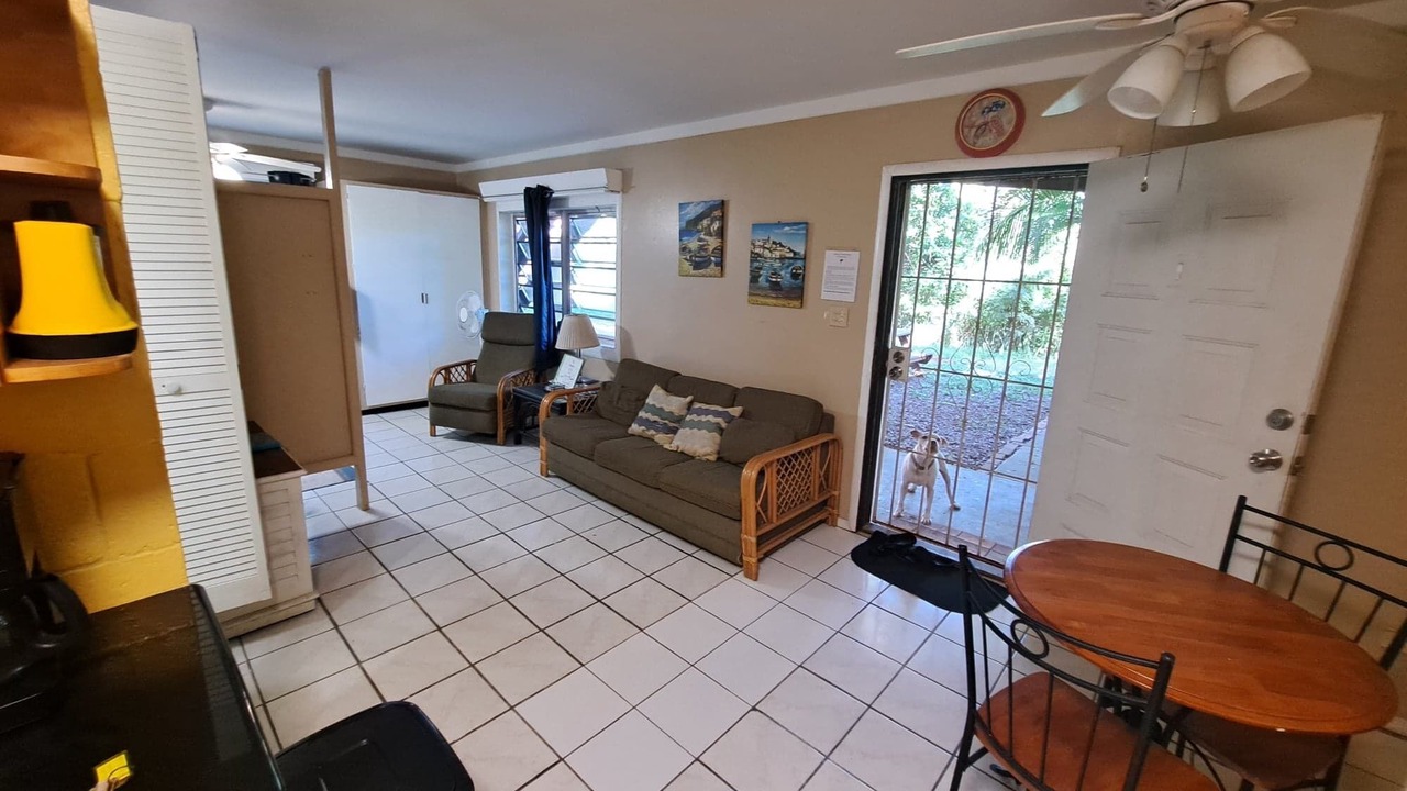 Photo of Livingroom in Orange Grove
