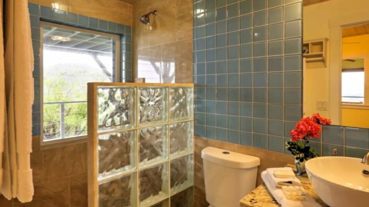 Photo of Bathroom in Ajax Peak