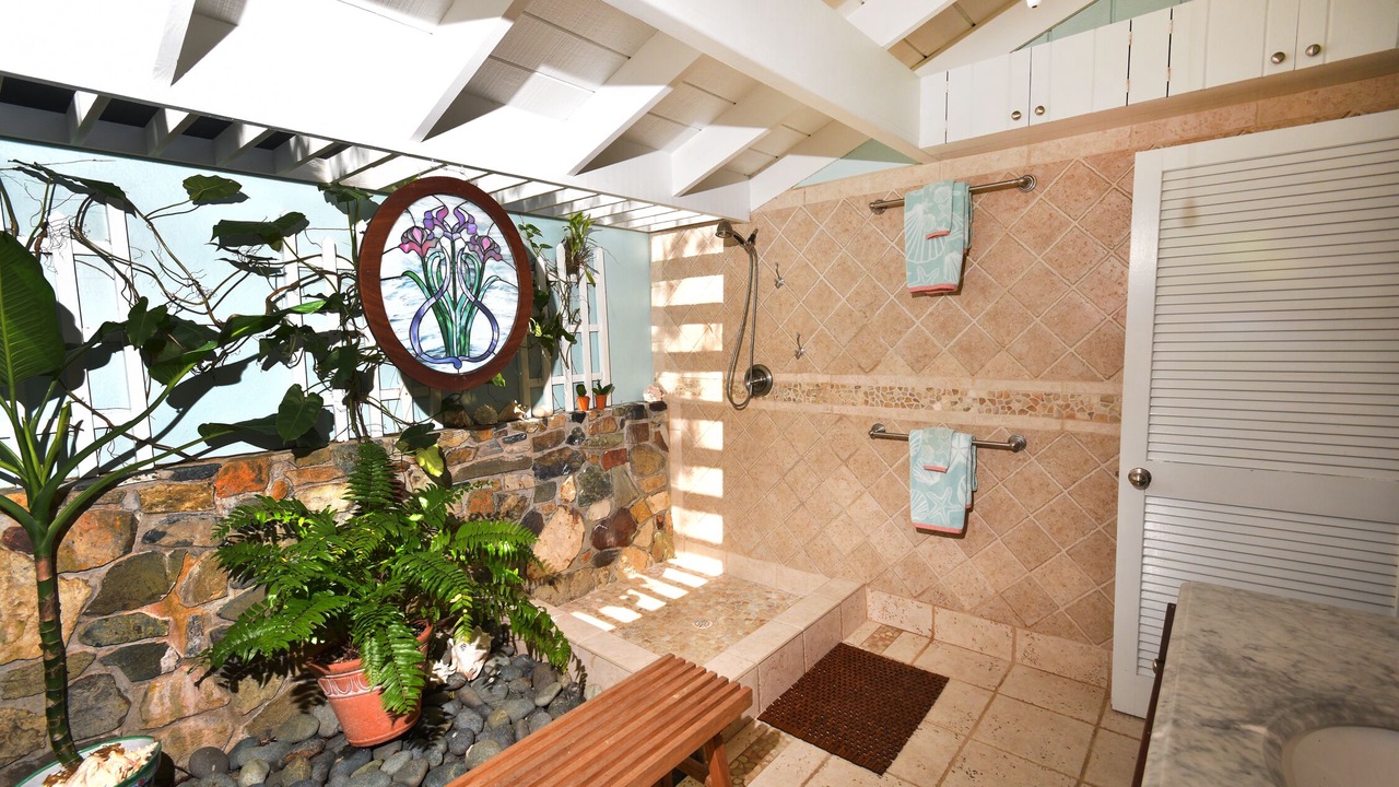 Photo of Bathroom in Estate Carolina