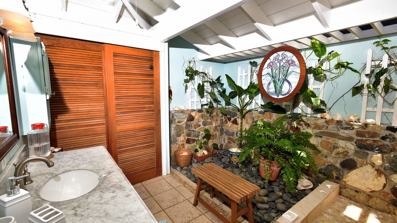 Photo of Bathroom in Estate Carolina