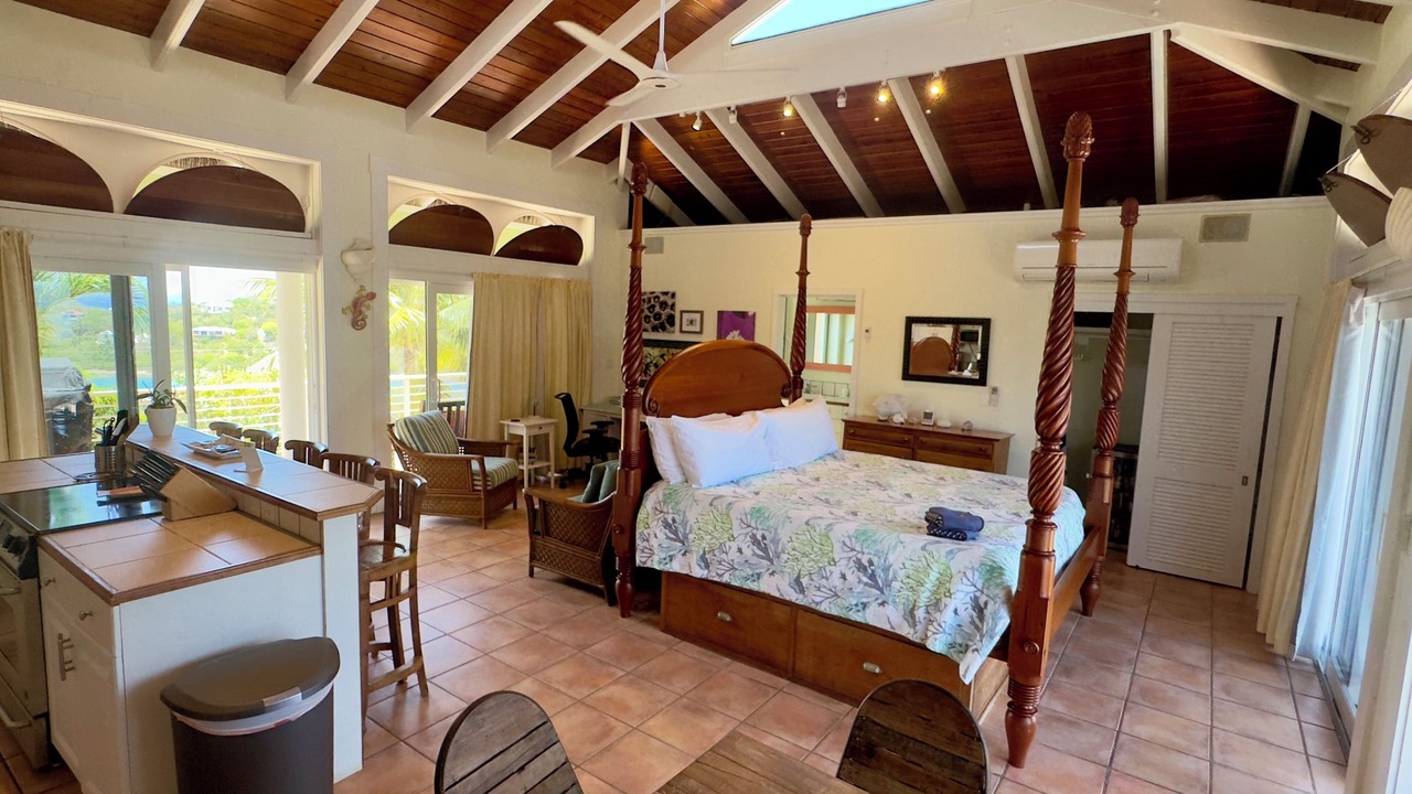 Photo of Bedroom in Hart Bay
