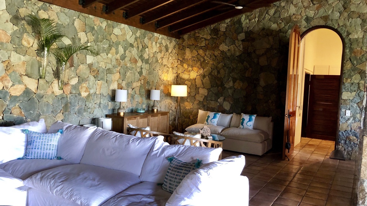 Photo of Livingroom in Great Cruz Bay