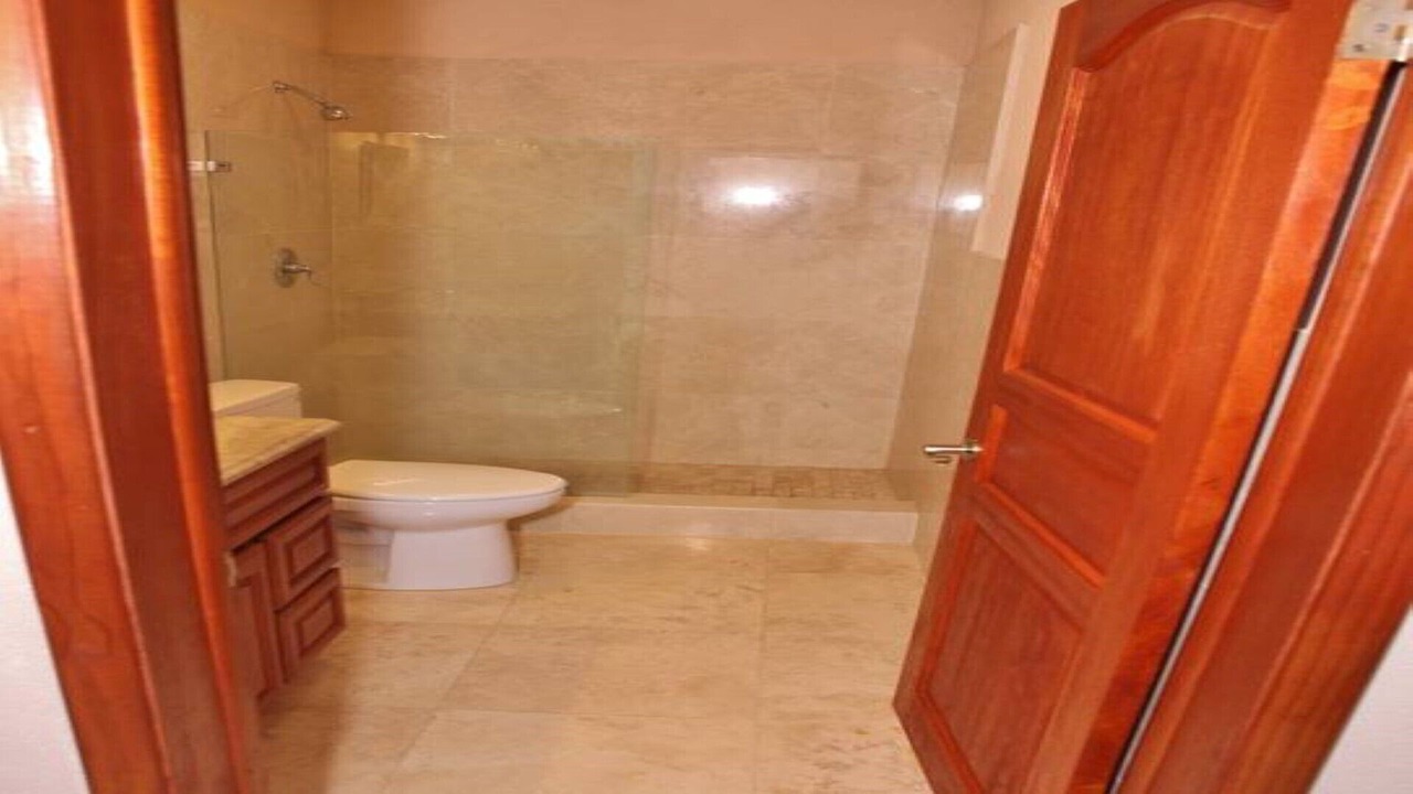Photo of Bathroom in Estate Peterborg