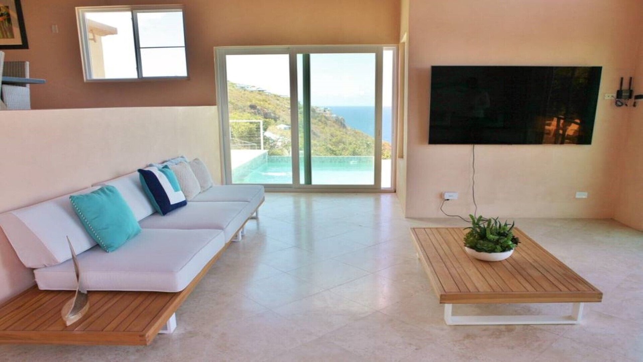 Photo of Livingroom in Estate Peterborg