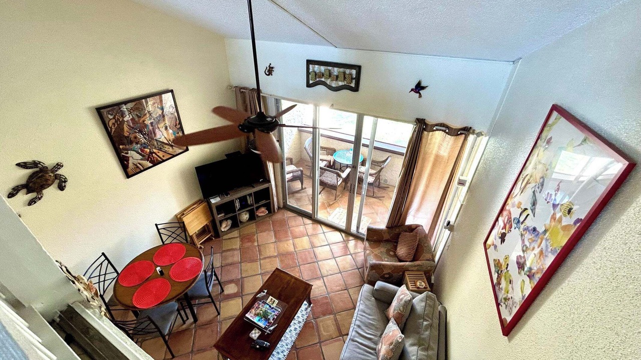 Photo of Livingroom in Estate Golden Rock