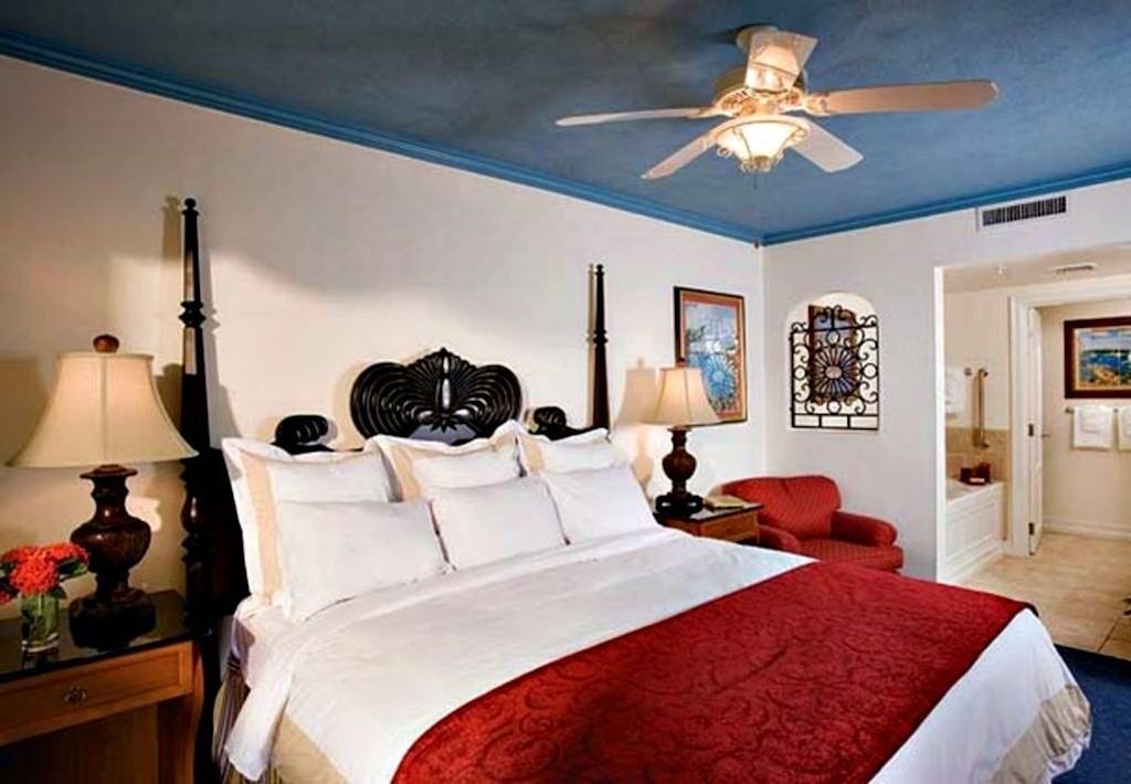 Photo of Bedroom in Estate Smith Bay