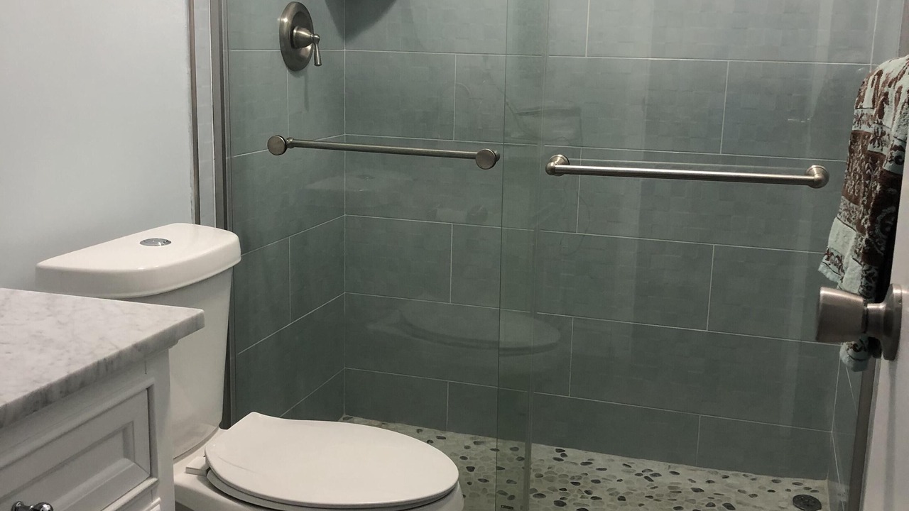 Photo of Bathroom in Red Hook
