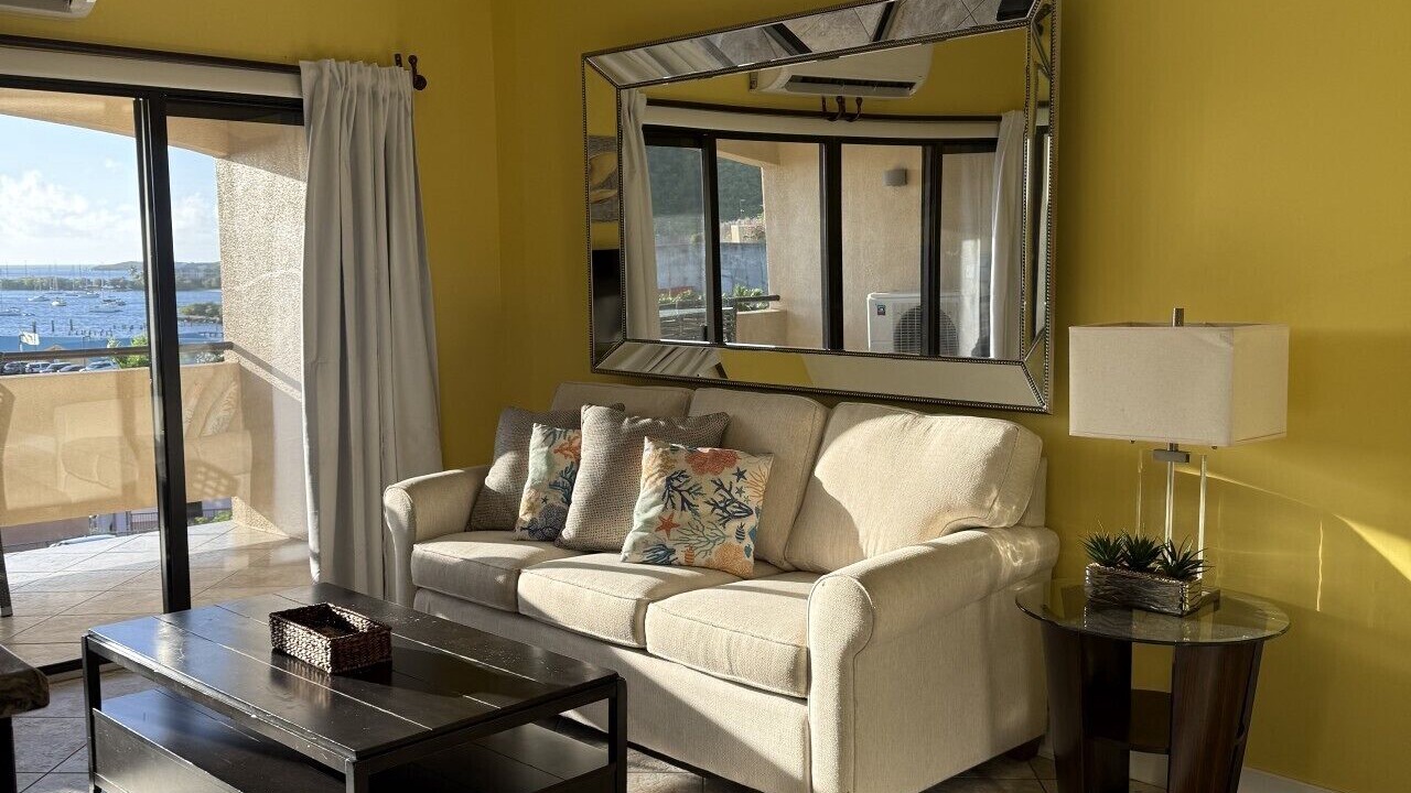 Photo of Livingroom in Red Hook