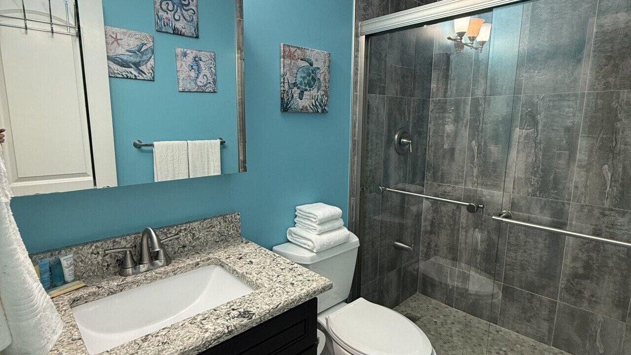 Photo of Bathroom in Red Hook